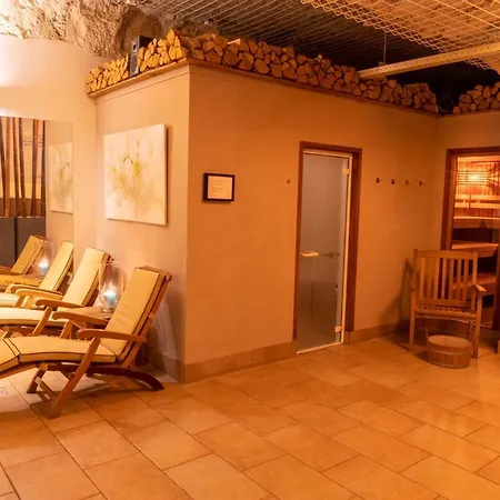 Novotel World Forum Hotel 4*