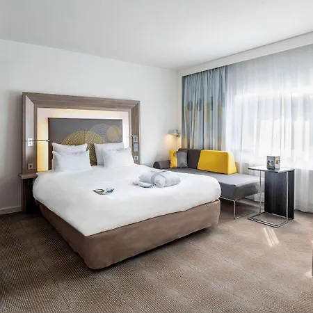 Novotel World Forum 4*
