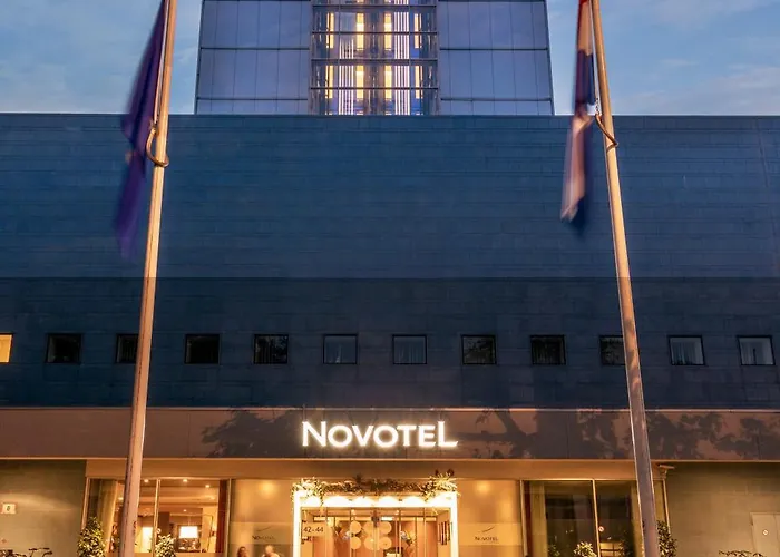 Hotell Novotel World Forum 4*