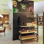 Novotel World Forum Hotell 4*