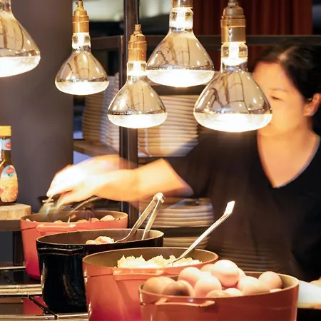 Szálloda Novotel World Forum Hága