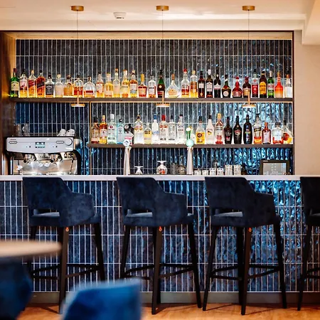 Отель Novotel World Forum 4*