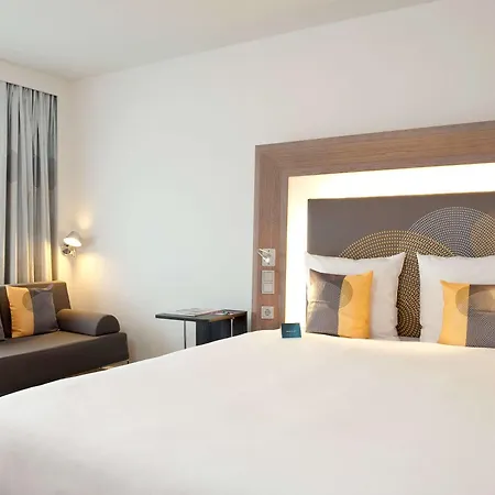 Novotel World Forum Hotell