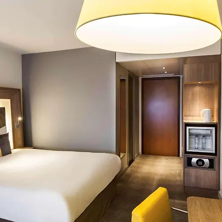 Novotel World Forum Hotel 4*