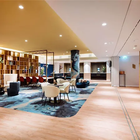 Novotel World Forum 4*