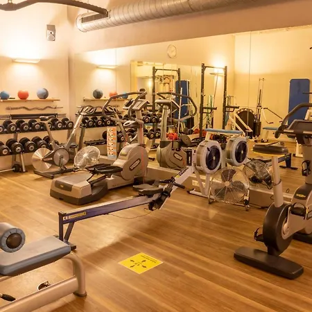 Novotel World Forum Hotell 4*