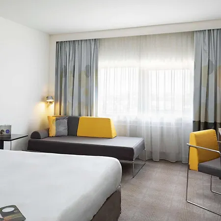 Hotell Novotel World Forum 4*