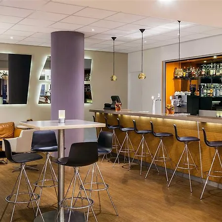 Hotell Novotel World Forum 4*