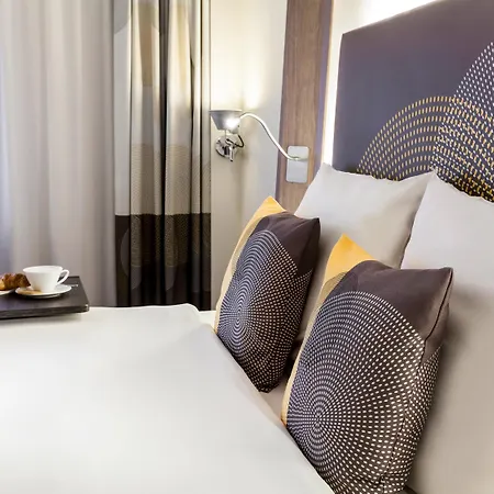 Hotell Novotel World Forum 4*